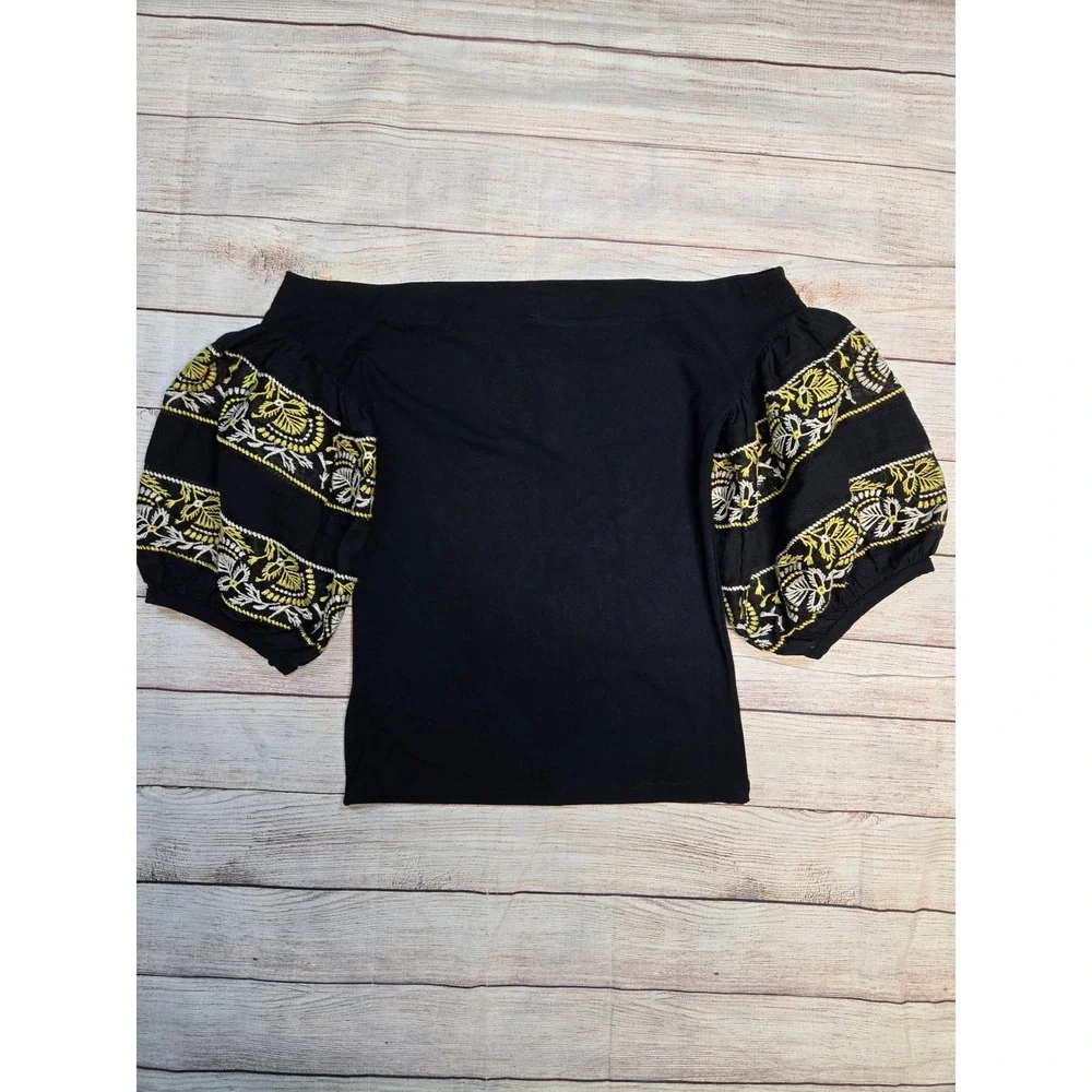 Women's Free People Rock With It off-the-shoulder embroidered Size Small Floral